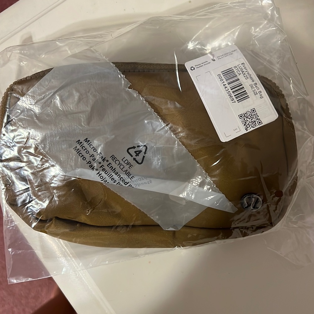 Lululemon Everywhere Belt Bag - Burnt Caramel